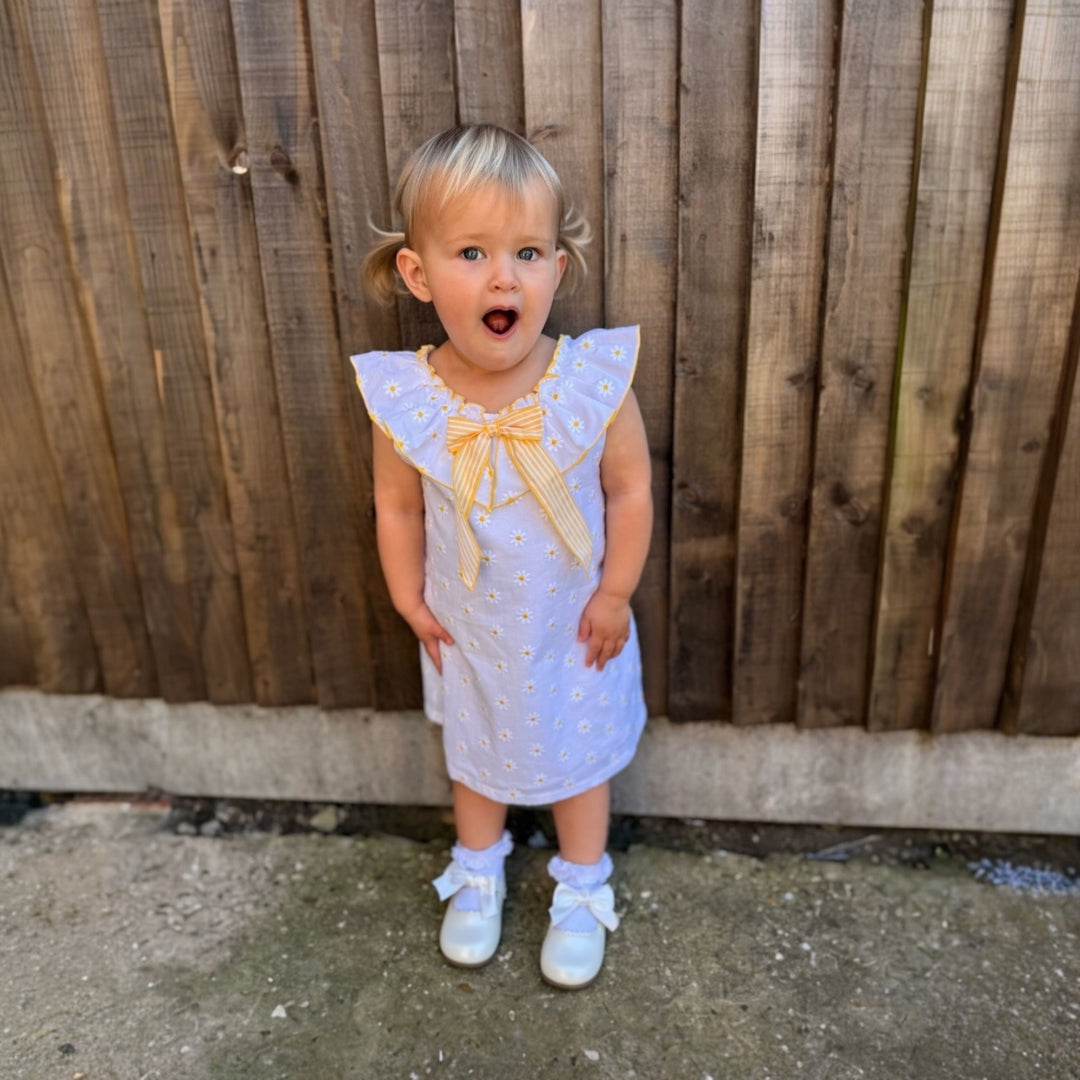 White & Yellow Daisy Dress