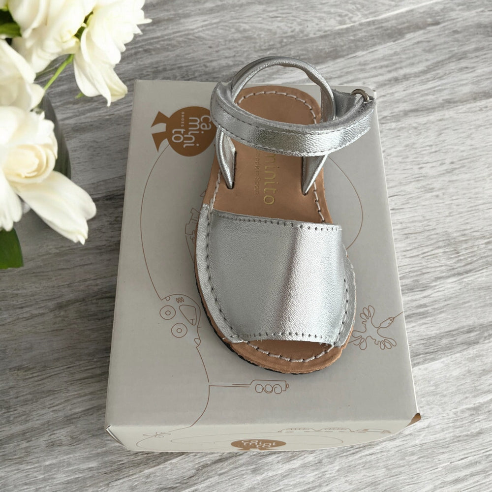 Caminito Silver Leather Spanish Sandal