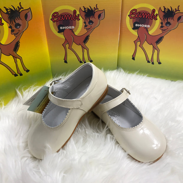 Beige Mary Jane Shoes Close