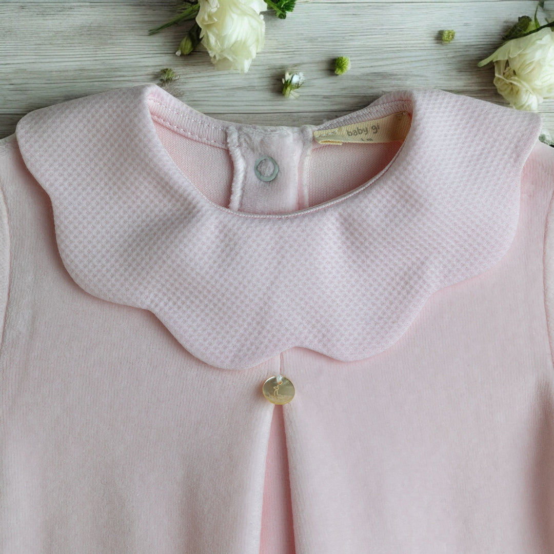 baby GI Pink Velour Scalloped collar Sleepsuit Close
