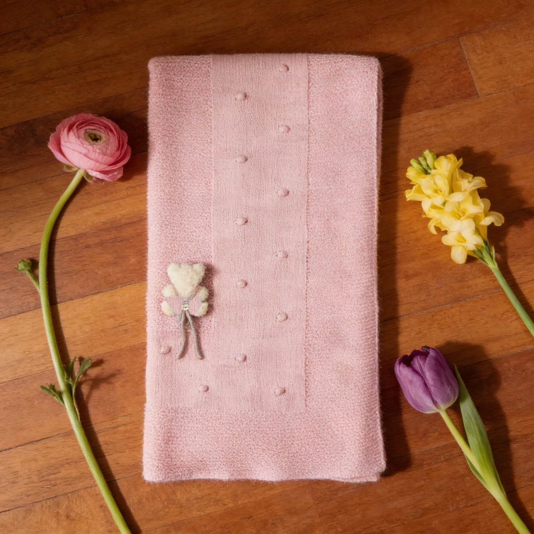 Mac Ilusion Pink Knitted Teddy Bear Shawl