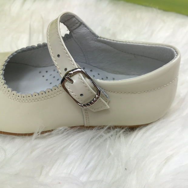 Beige Mary Jane Shoes Buckle