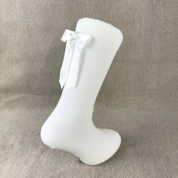 White Knee High Single Back Bow Spanish Socks